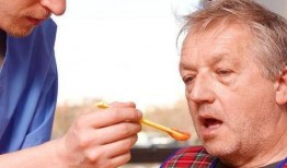 娱乐吃瓜酱老年痴呆,老年痴呆背后的感人故事