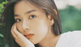 娱乐圈爆料谐音网名女,谐音网名女生引发热议，揭秘明星背后的神秘故事