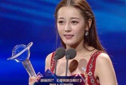 圈内爆料迪丽热巴的采访,揭秘明星背后的真实生活