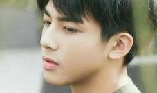 宋威龙圈内人直播爆料,圈内人爆料背后的真实故事